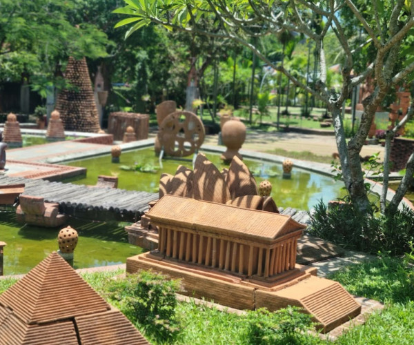 Tourlanggomthanhha